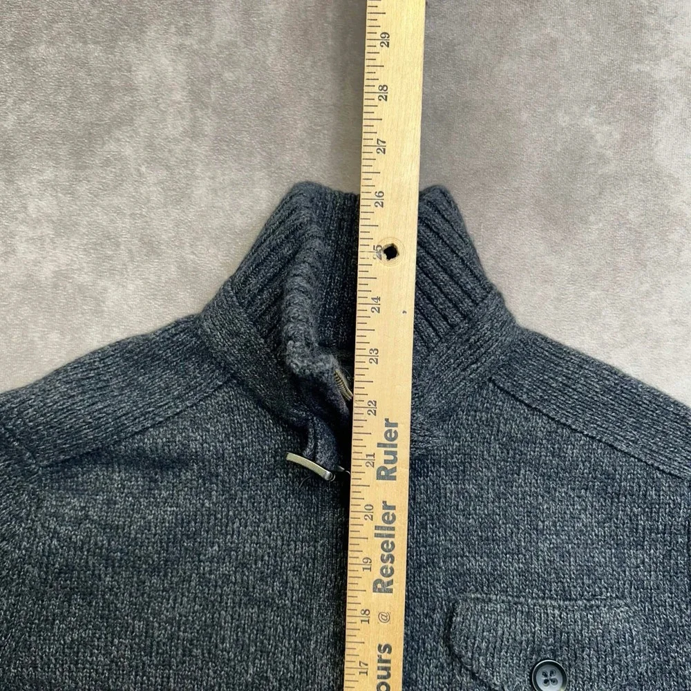 Banana Republic brand banana